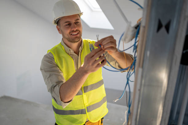 Best Licensed Electrician  in East Riverdale, MD